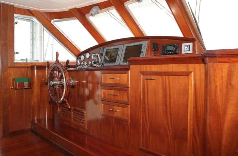 Benetti 26D - Motor Yacht - Interior - Wheelhouse