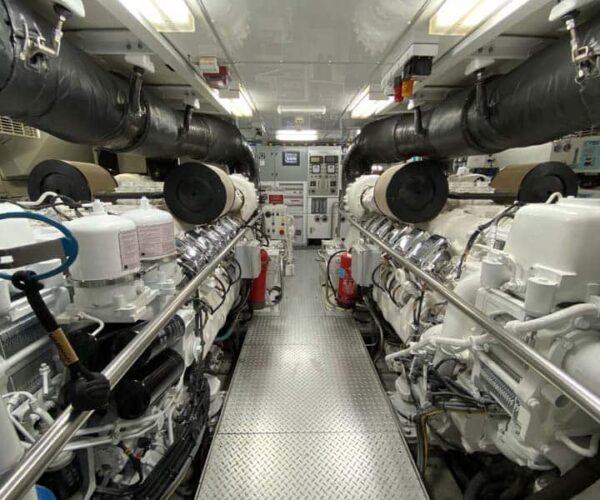 Palmer-Johnson-PJ120-Escape-Motor-Yacht-Engine-Room