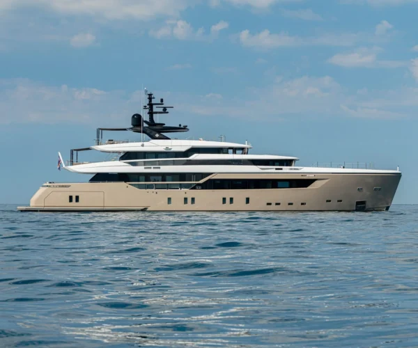 Aerial profile of the Sanlorenzo 44Alloy PHOENICIAN.